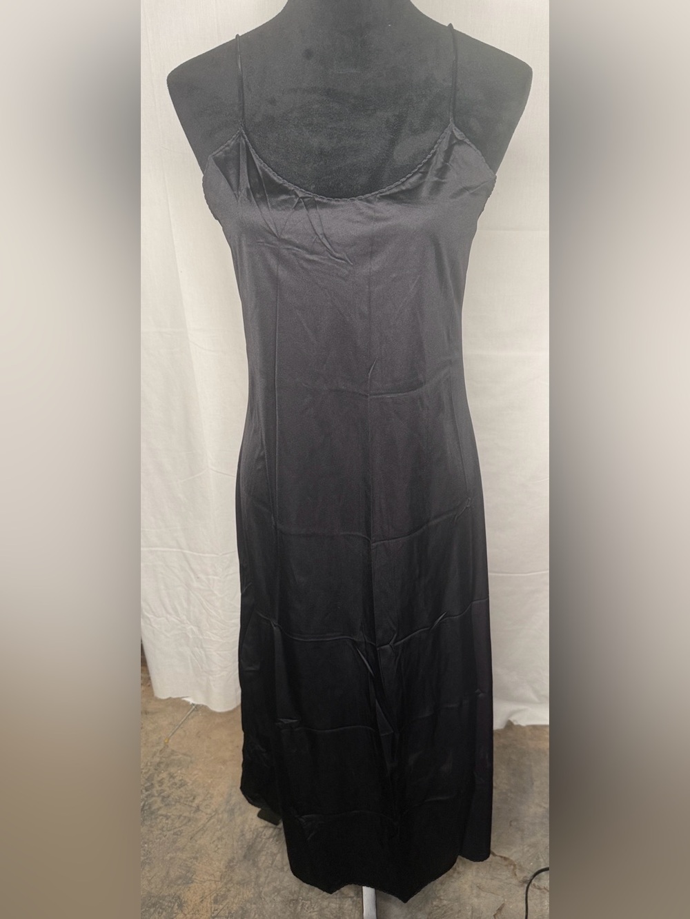 Vanity Fair‎ Long Full Slip Dress Size 34 Black Satin Nylon Vintage 90s USA maxi